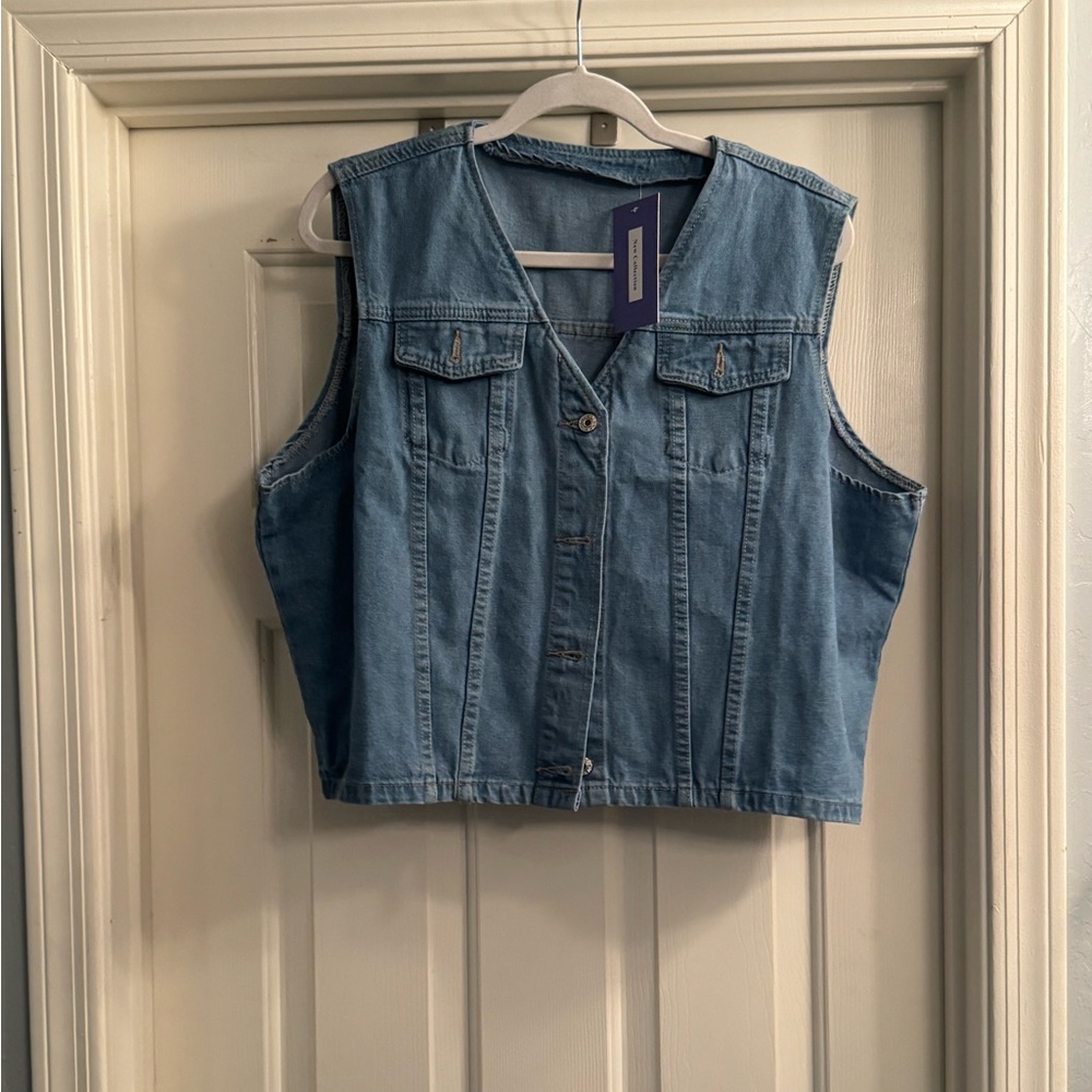Lifeshe Women’s Cropped Blue Denim Sleeveless Vest